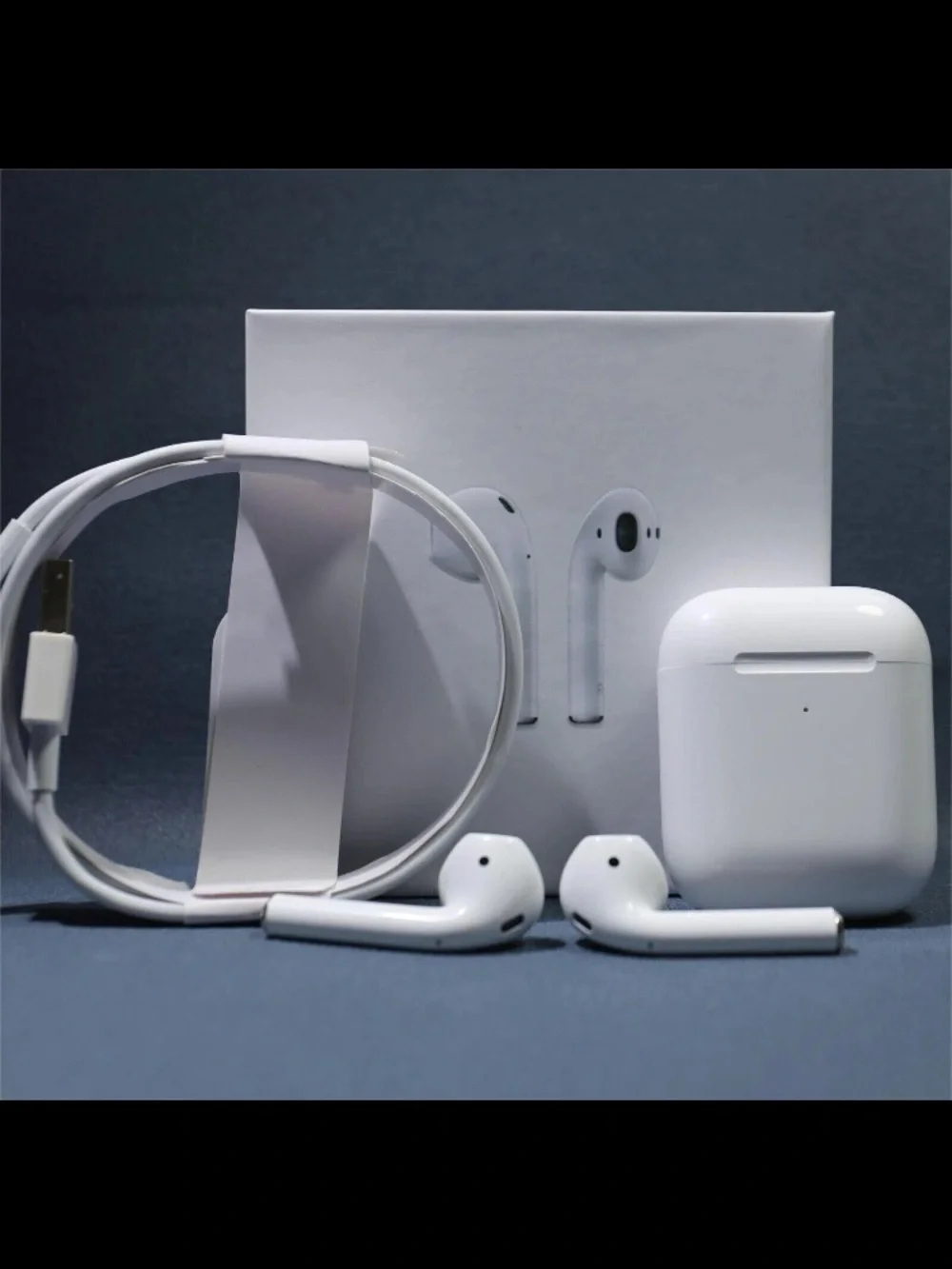 Apple White Wireless Earbud Headphones